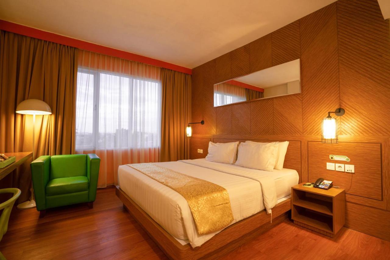 Maxonehotels.Com At Vivo Palembang Eksteriør billede